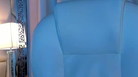 tayler_swift1 online show from December 2024 02:00:02 PM