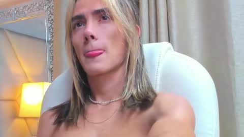 Snapshot of tayler_swift1 chatting on February 2025 11:25:01 AM tayler_swift1 online show from February 2025 11:25:01 AM