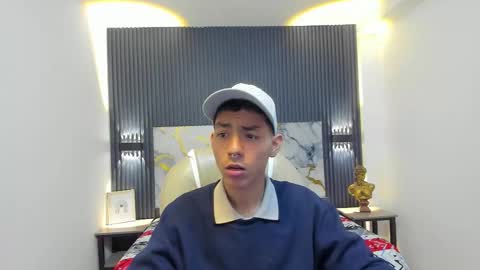 TAYLER online show from December 2025 02:51:02 AM