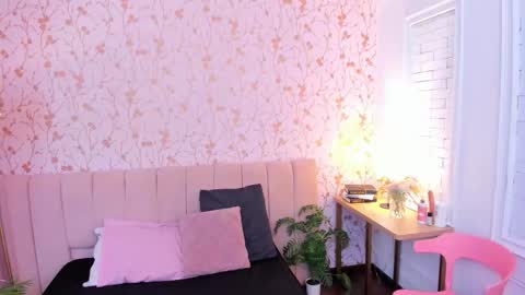 Taylor Bennet online show from March 2026 12:01:02 PM