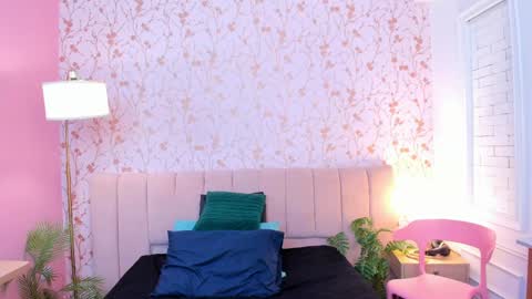 Taylor Bennet online show from April 2026 11:56:01 AM