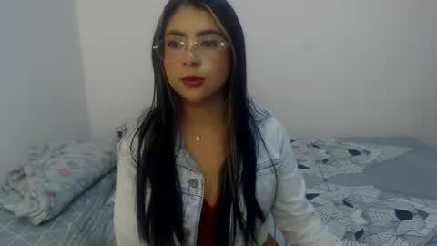 taylor_sensual online show from July 2026 01:01:02 AM