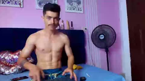 Snapshot of taylor_stele chatting on May 2026 08:16:02 PM taylor stele online show from May 2026 08:16:02 PM