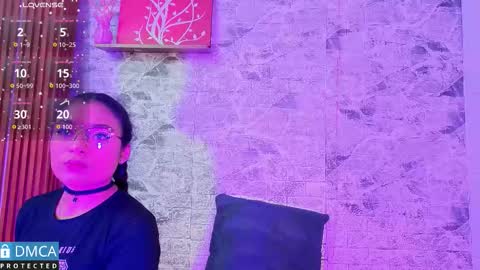 Tay online show from November 2025 03:17:02 AM