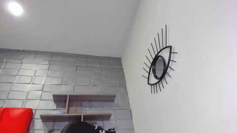 taylorr_evans online show from October 2025 04:16:01 PM