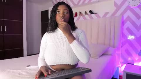 Snapshot of tayrasiny chatting on June 2026 03:26:01 AM Tayra horny for you online show from June 2026 03:26:01 AM