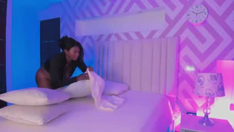 Snapshot of tayrasiny chatting on July 2026 04:18:01 AM Tayra horny for you online show from July 2026 04:18:01 AM