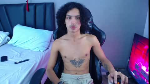 Tayron online show from April 2026 09:24:01 PM