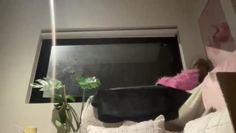 Snapshot of tayrosees chatting on May 2026 08:43:01 AM Tay Rose online show from May 2026 08:43:01 AM