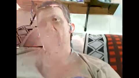 tbaxter95187 online show from May 2026 04:15:01 PM
