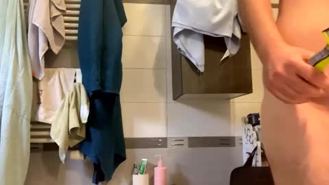 Tbest1986 online show from April 2026 07:36:01 AM