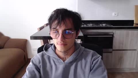 Teo independent model online show from July 2026 01:25:01 PM
