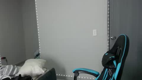 Snapshot of team23hot0 chatting on October 2025 04:13:02 AM team23hot0 online show from October 2025 04:13:02 AM