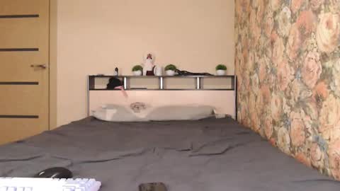 July online show from December 2025 07:53:01 PM