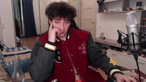 Teddy online show from December 2024 10:27:02 PM