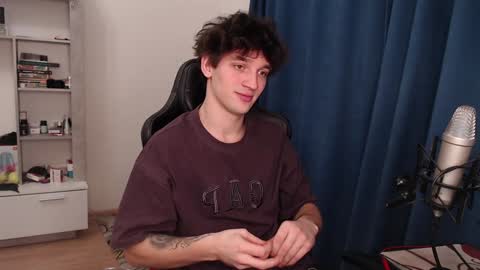 Teddy online show from December 2024 07:11:02 PM