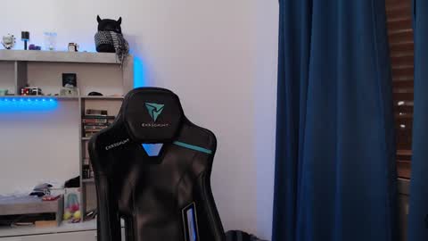 Teddy online show from February 2025 01:05:02 AM