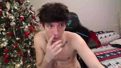 Teddy online show from December 2025 09:33:01 PM