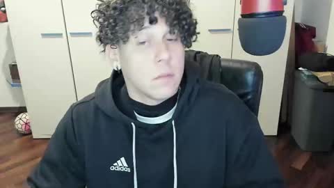 tedhmicro25 online show from November 2025 07:16:02 PM