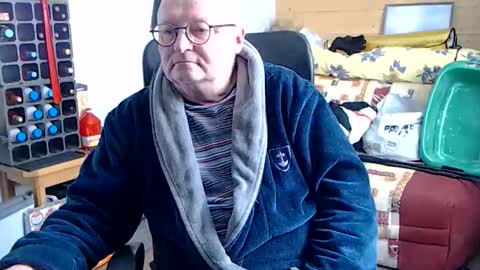 Snapshot of tedy6374 chatting on May 2026 10:31:01 AM tedy6374 online show from May 2026 10:31:01 AM