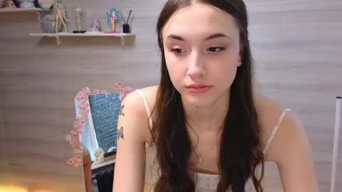 Snapshot of teeaapsex chatting on May 2026 03:26:01 AM Alice and Cassie online show from May 2026 03:26:01 AM