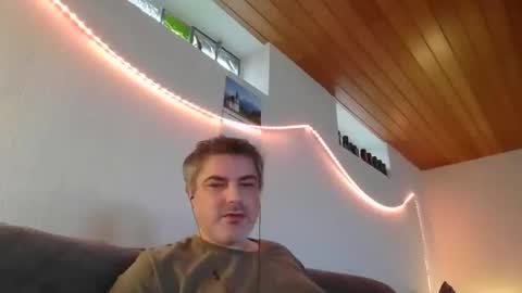 Peter online show from February 2025 02:41:01 PM