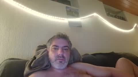 Peter online show from October 2025 06:37:01 PM