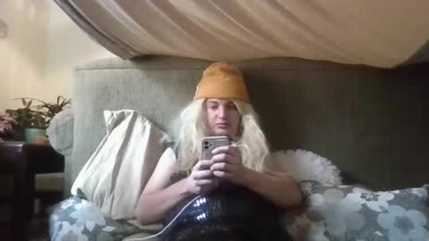 teepz97 online show from January 2026 10:13:02 PM