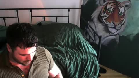 Snapshot of tehvillain chatting on February 2025 09:10:01 PM tehvillain online show from February 2025 09:10:01 PM