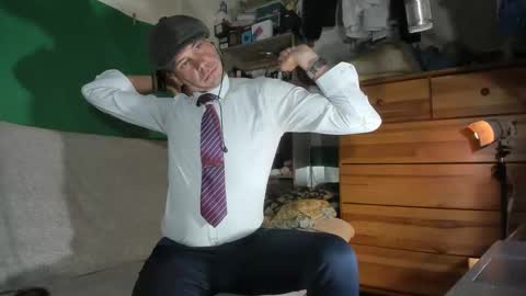 Virg Lszl online show from October 2025 04:29:01 PM