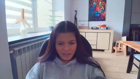 Snapshot of tell_me_goddess chatting on October 2025 08:48:02 AM Amazing SALOME online show from October 2025 08:48:02 AM