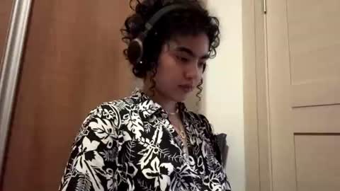 Snapshot of temekabrookens chatting on June 2026 09:51:01 AM Kelly online show from June 2026 09:51:01 AM