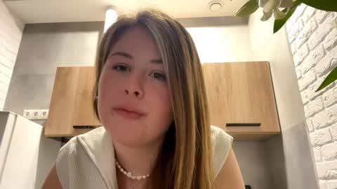 Snapshot of templeholberg chatting on March 2026 09:35:01 AM Lana online show from March 2026 09:35:01 AM