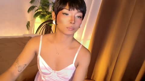 Snapshot of temptation_ashley chatting on June 2026 01:48:02 PM temptation_ashley online show from June 2026 01:48:02 PM