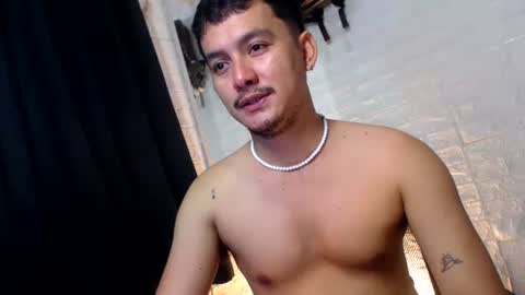 Snapshot of tempting_jon chatting on October 2025 07:37:01 PM tempting_jon online show from October 2025 07:37:01 PM