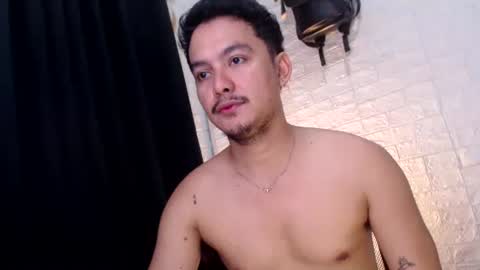 Snapshot of tempting_jon chatting on November 2025 08:01:02 AM tempting_jon online show from November 2025 08:01:02 AM