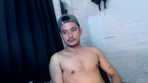 Snapshot of tempting_jon chatting on November 2025 03:56:02 PM tempting_jon online show from November 2025 03:56:02 PM