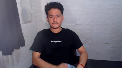 Snapshot of tempting_jon chatting on January 2026 03:22:02 AM tempting_jon online show from January 2026 03:22:02 AM