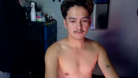 Snapshot of tempting_jon chatting on April 2026 06:30:01 AM tempting_jon online show from April 2026 06:30:01 AM