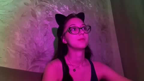 temptingvision online show from December 2025 05:19:02 PM