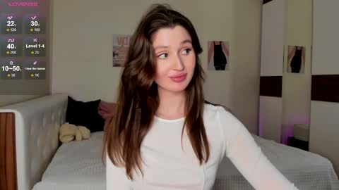 Snapshot of tender_babyy chatting on December 2024 05:33:02 PM Sexy girl Li online show from December 2024 05:33:02 PM