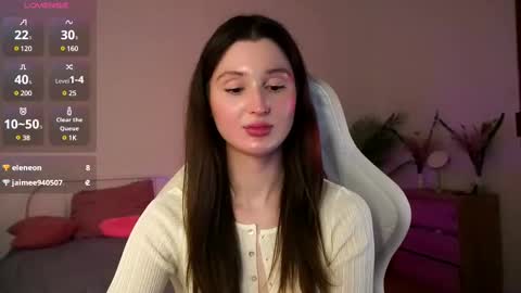 Snapshot of tender_babyy chatting on March 2025 02:43:02 PM Sexy girl Li online show from March 2025 02:43:02 PM