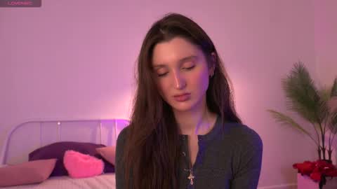 Snapshot of tender_babyy chatting on October 2025 12:26:01 PM Sexy girl Li online show from October 2025 12:26:01 PM