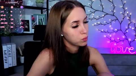 Snapshot of tendermist chatting on June 2026 08:35:02 PM Nelly online show from June 2026 08:35:02 PM