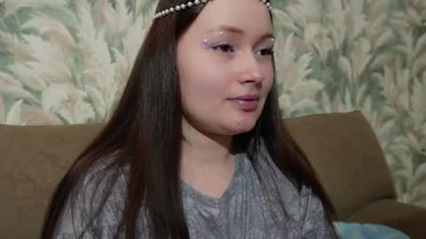 tendre_amelia online show from July 2026 08:00:01 PM