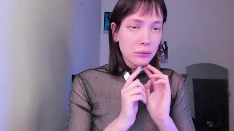 Kira online show from April 2026 09:05:01 PM