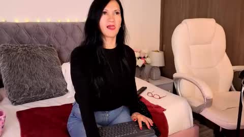 Emily online show from February 2026 12:03:01 AM