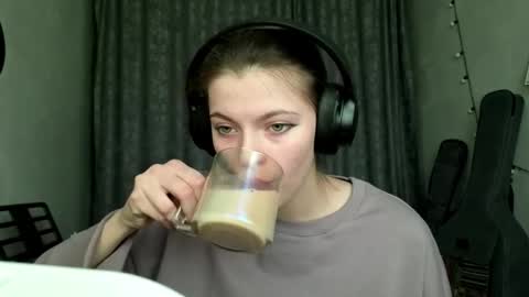 Anny Simpson online show from February 2026 06:11:02 AM