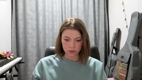 Snapshot of terranaufzinger chatting on May 2026 08:04:02 PM Anny Simpson online show from May 2026 08:04:02 PM