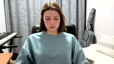 Snapshot of terranaufzinger chatting on June 2026 10:56:02 PM Anny Simpson online show from June 2026 10:56:02 PM